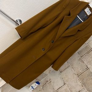 Internacional scene camel 100%. Pure wool 11/12 petite